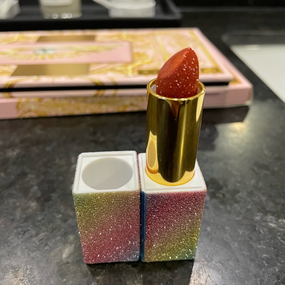 Pat McGrath BlitzTrance™ Lipstick - Flesh Fatale